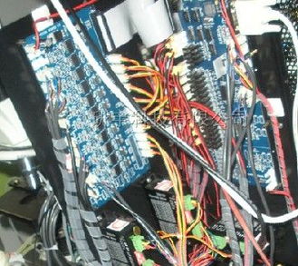 單片機(jī)與工業(yè)控制產(chǎn)品的軟硬件開發(fā)及計(jì)算機(jī)技術(shù)應(yīng)用